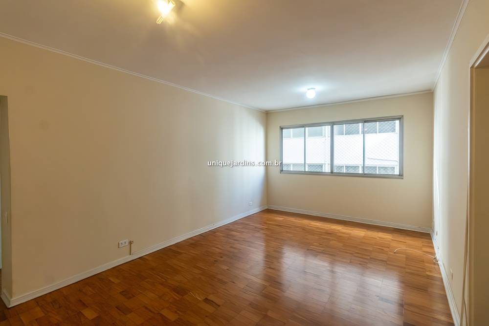 Apartamento para alugar na Rua Jesuíno ArrudaItaim Bibi - 999-apartamento-itaim-bibi-sao-paulo-081309-2.jpg