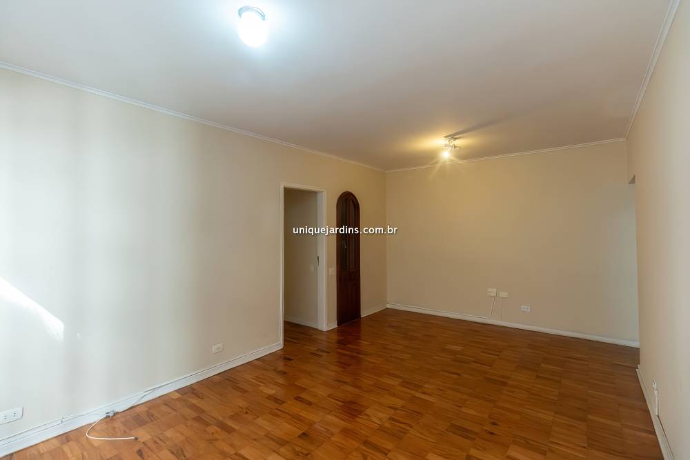 Apartamento para alugar na Rua Jesuíno ArrudaItaim Bibi - 999-apartamento-itaim-bibi-sao-paulo-081309-3.jpg