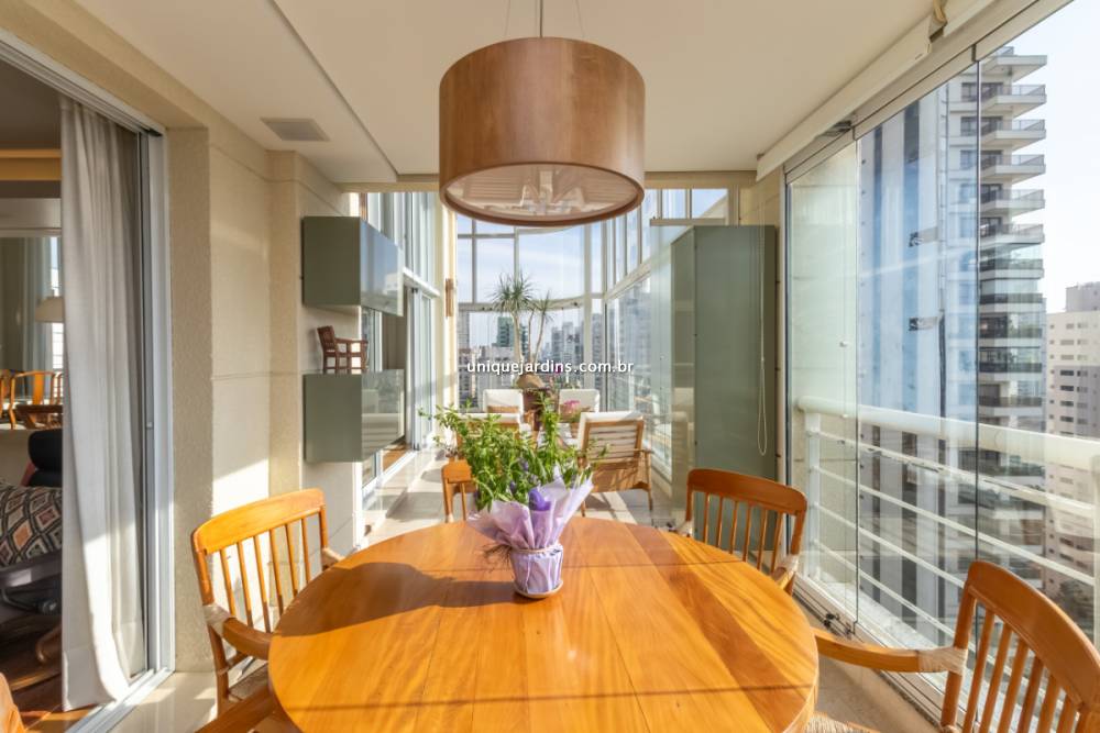 Apartamento à venda na Alameda dos AicásMoema - 999-apartamento-moema-sao-paulo-142610-0.jpg
