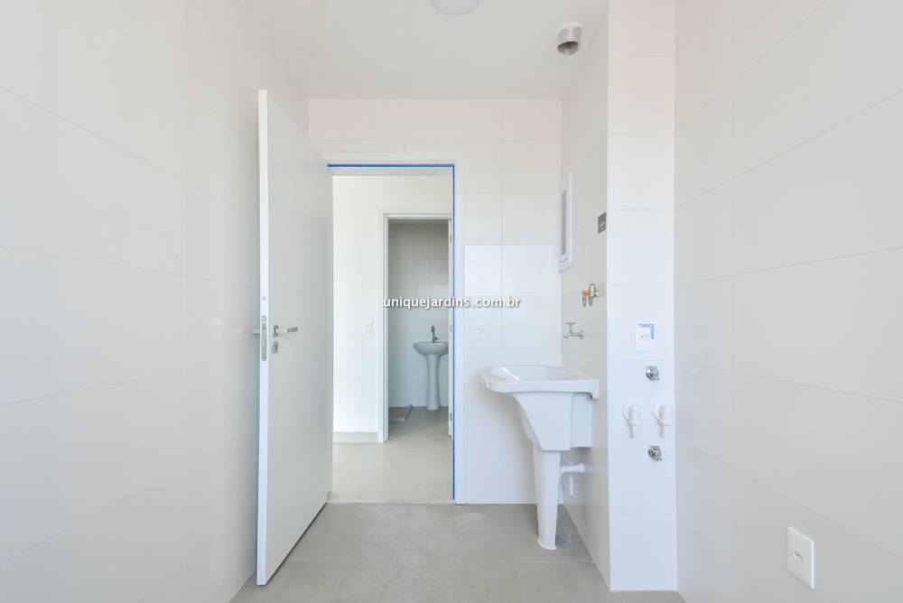 Apartamento à venda na Rua PintassilgoMoema - 999-apartamento-moema-sao-paulo-133113-4.jpg