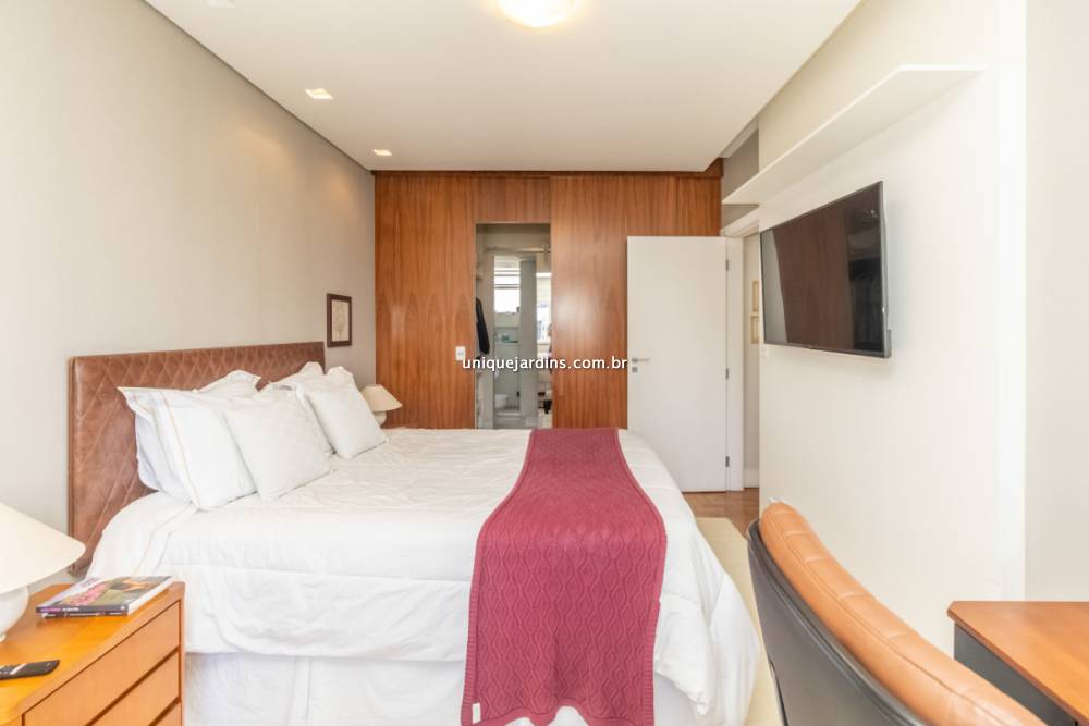 Apartamento à venda na Rua Peixoto GomideConsolação - 999-apartamento-consolacao-sao-paulo-090450-0.jpg