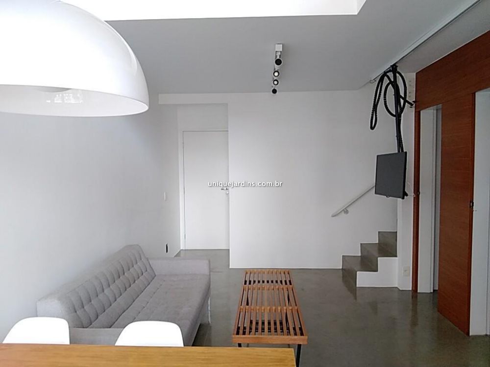 Apartamento para alugar na Rua Silva CorreiaVila Nova Conceição - 120753-0.jpg