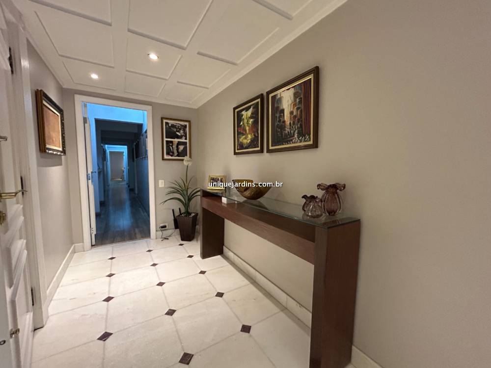 Apartamento à venda na Rua MaranhãoHigienópolis - 999-apartamento-higienopolis-sao-paulo-092541-0.jpg