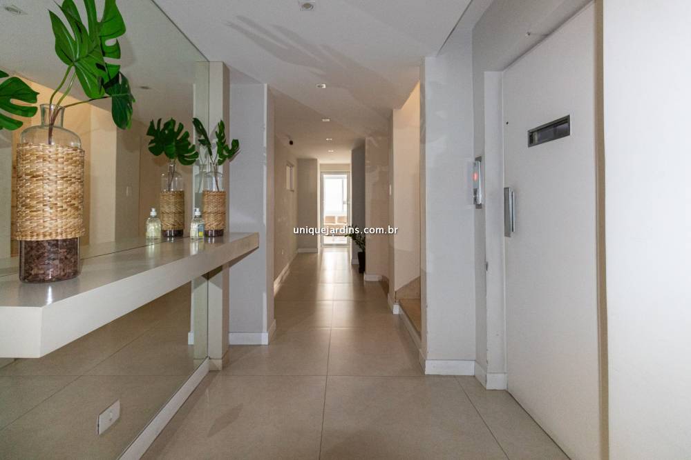 Apartamento à venda na Rua UrussuíItaim Bibi - 999-apartamento-itaim-bibi-sao-paulo-104221-12.jpg