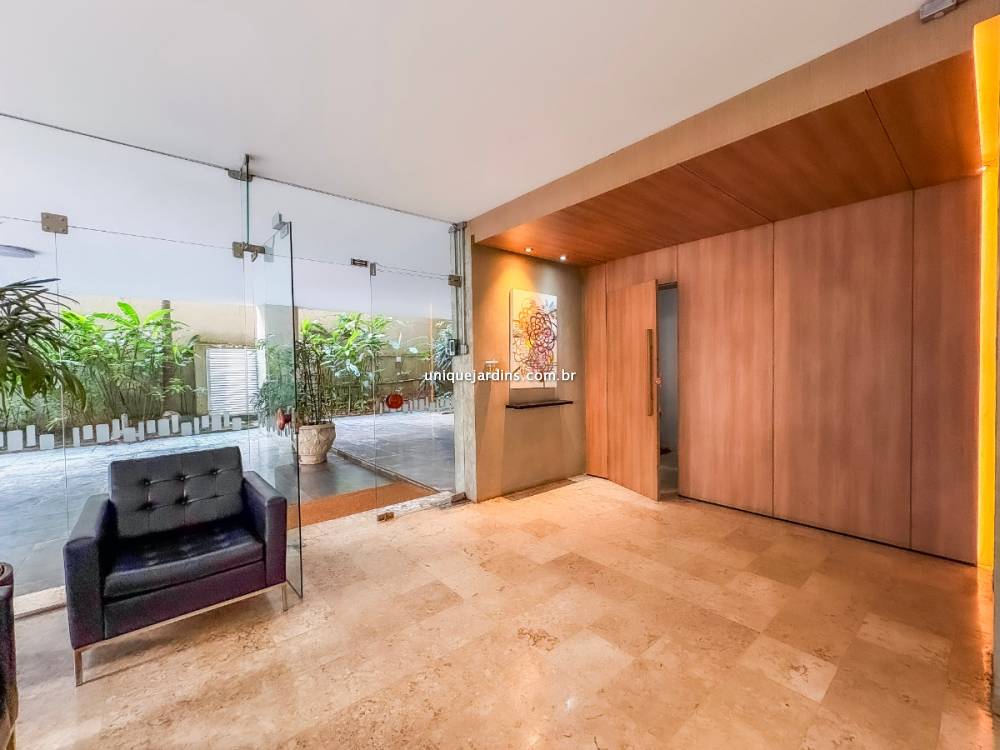Apartamento à venda na Rua PamplonaBela Vista - 999-apartamento-bela-vista-sao-paulo-201734-2.jpg