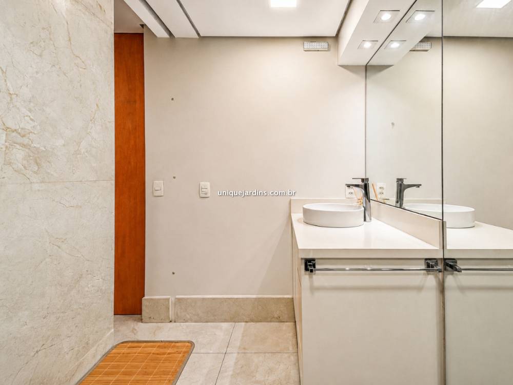 Apartamento à venda na Rua Caio PradoConsolação - 999-apartamento-consolacao-sao-paulo-105415-1.jpg