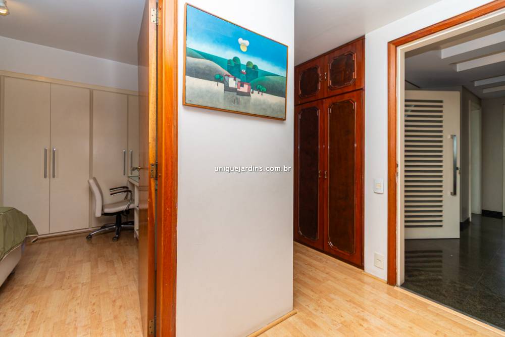Apartamento à venda na Rua Professor Vahia de AbreuVila Olímpia - 999-apartamento-vila-olimpia-sao-paulo-205926-3.jpg