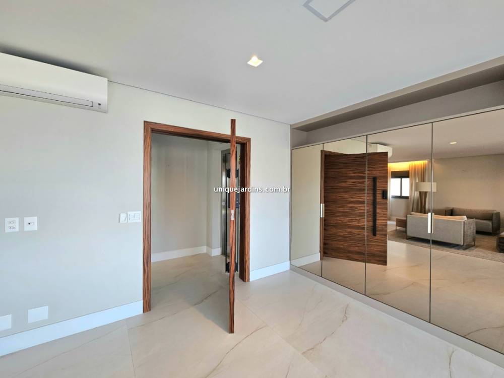 Apartamento à venda na Rua Gabriele D'AnnunzioCampo Belo - 999-apartamento-campo-belo-sao-paulo-220316-1.jpg