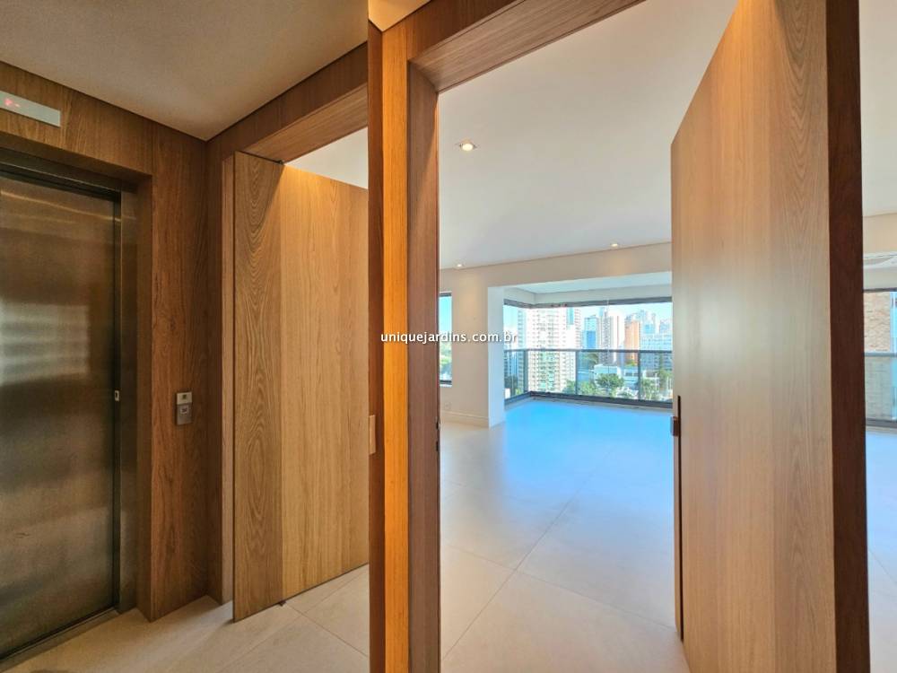 Apartamento à venda na Rua Gabriele D'AnnunzioCampo Belo - 999-apartamento-campo-belo-sao-paulo-221951-2.jpg