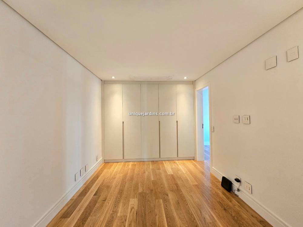 Apartamento à venda na Rua Gabriele D'AnnunzioCampo Belo - 999-apartamento-campo-belo-sao-paulo-221952-7.jpg