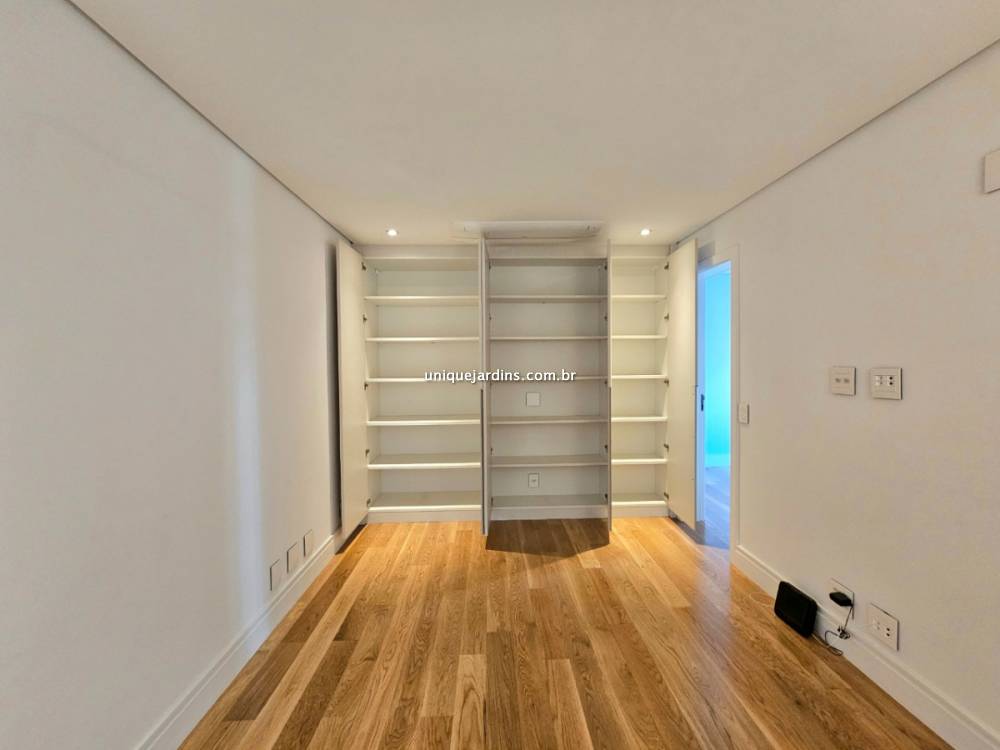 Apartamento à venda na Rua Gabriele D'AnnunzioCampo Belo - 999-apartamento-campo-belo-sao-paulo-221952-9.jpg