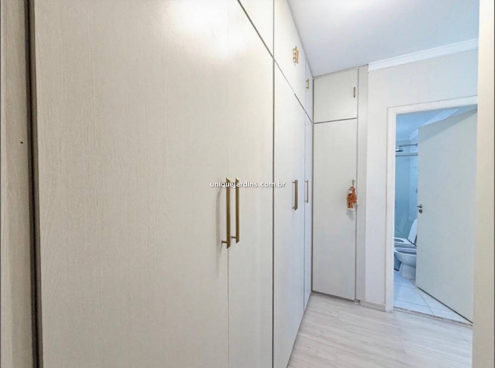 Apartamento à venda na Rua CanárioMoema - 999-apartamento-moema-sao-paulo-090645-0.jpg