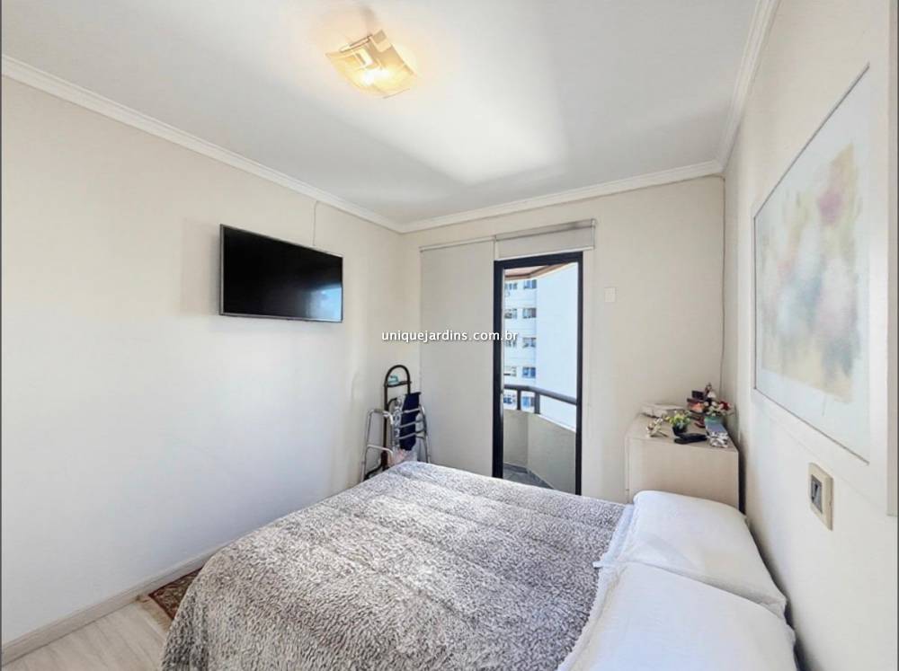 Apartamento à venda na Rua CanárioMoema - 999-apartamento-moema-sao-paulo-090646-3.jpg