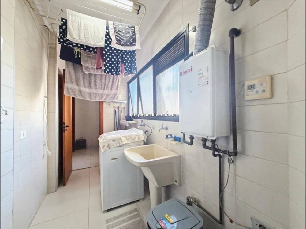 Apartamento à venda na Rua CanárioMoema - 999-apartamento-moema-sao-paulo-090646-5.jpg