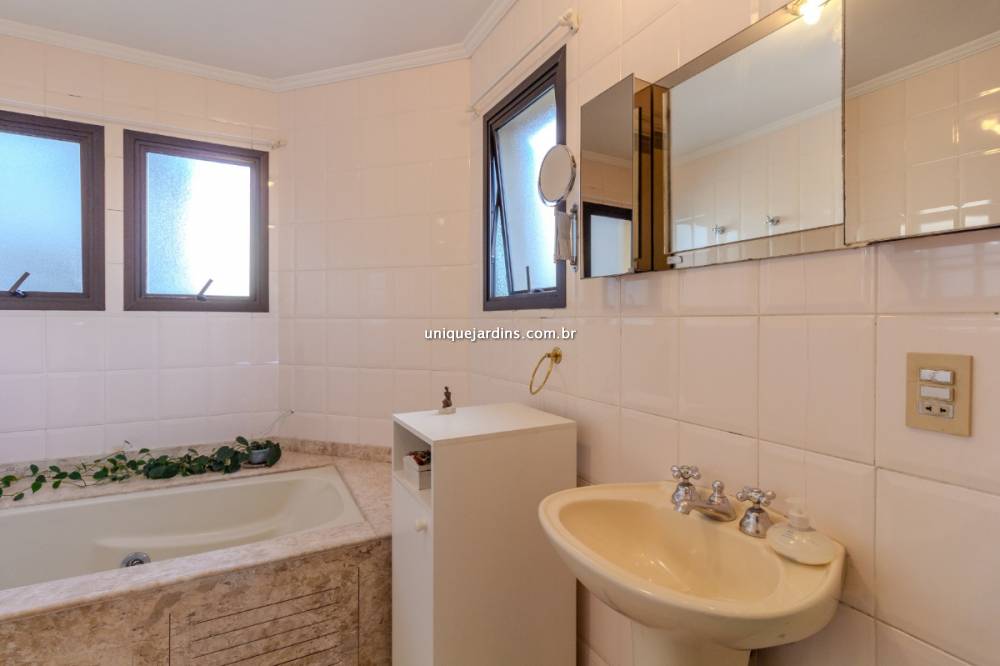 Apartamento à venda na Rua CearáHigienópolis - 999-apartamento-higienopolis-sao-paulo-100831-3.jpg