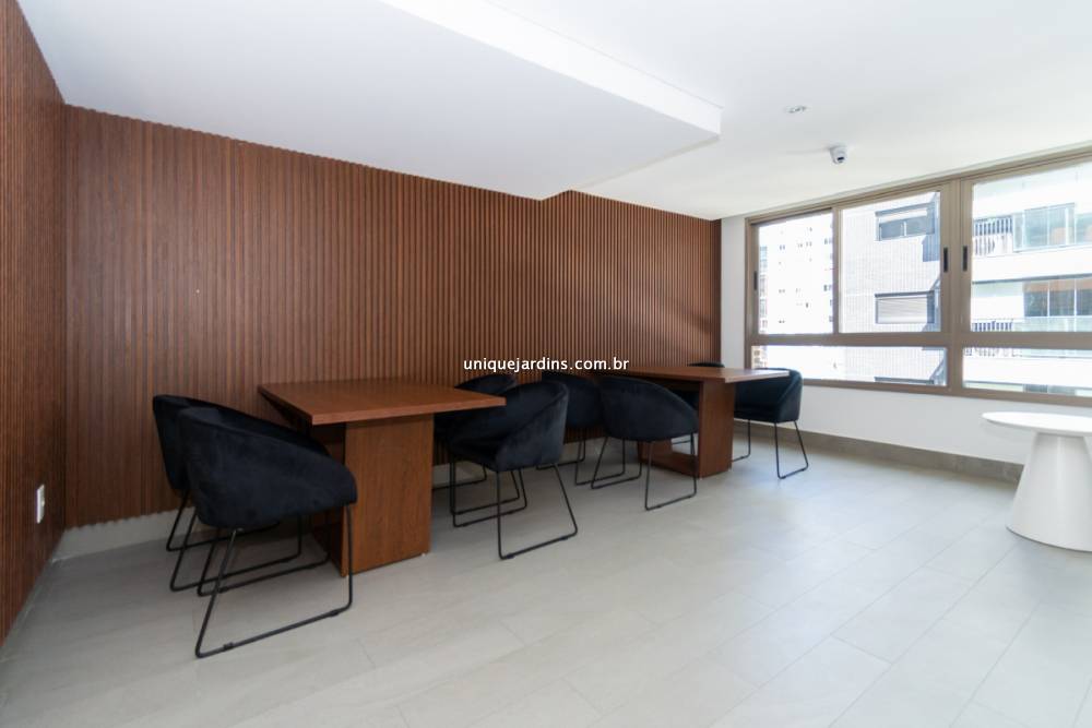 Apartamento à venda na Rua Alves GuimarãesPinheiros - 999-apartamento-pinheiros-sao-paulo-100305-1.jpg