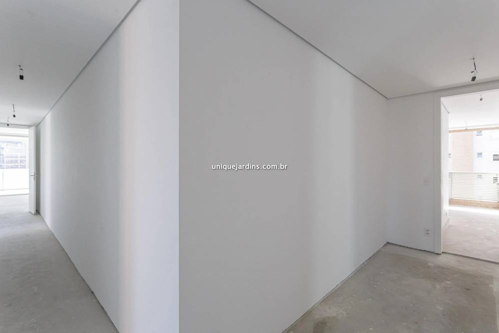 Apartamento à venda na Rua Leopoldo Couto de Magalhães JúniorItaim Bibi - 999-apartamento-itaim-bibi-sao-paulo-094403-0.jpg