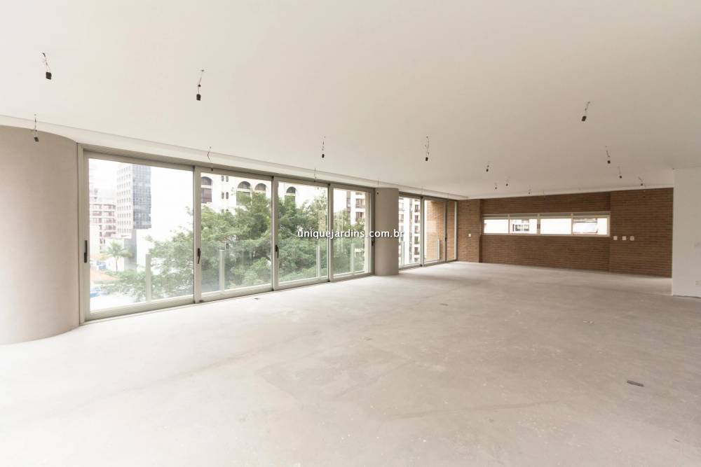 Apartamento à venda na Rua Leopoldo Couto de Magalhães JúniorItaim Bibi - apartamento-itaim-bibi-sao-paulo-092549-1.jpg
