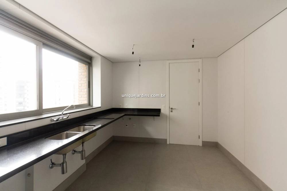 Apartamento à venda na Rua Leopoldo Couto de Magalhães JúniorItaim Bibi - apartamento-itaim-bibi-sao-paulo-092551-9.jpg