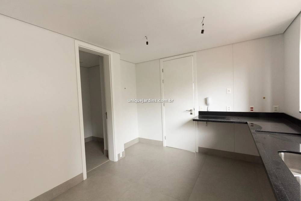 Apartamento à venda na Rua Leopoldo Couto de Magalhães JúniorItaim Bibi - apartamento-itaim-bibi-sao-paulo-092552-11.jpg