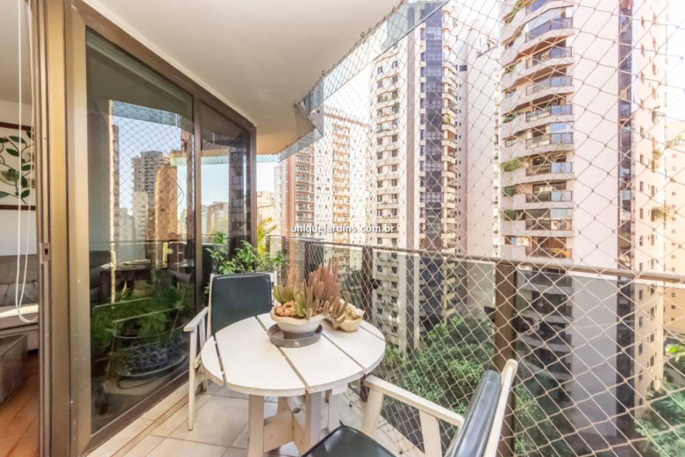 Apartamento à venda na Rua Jesuíno ArrudaItaim Bibi - 999-apartamento-itaim-bibi-sao-paulo-101010-6.jpg