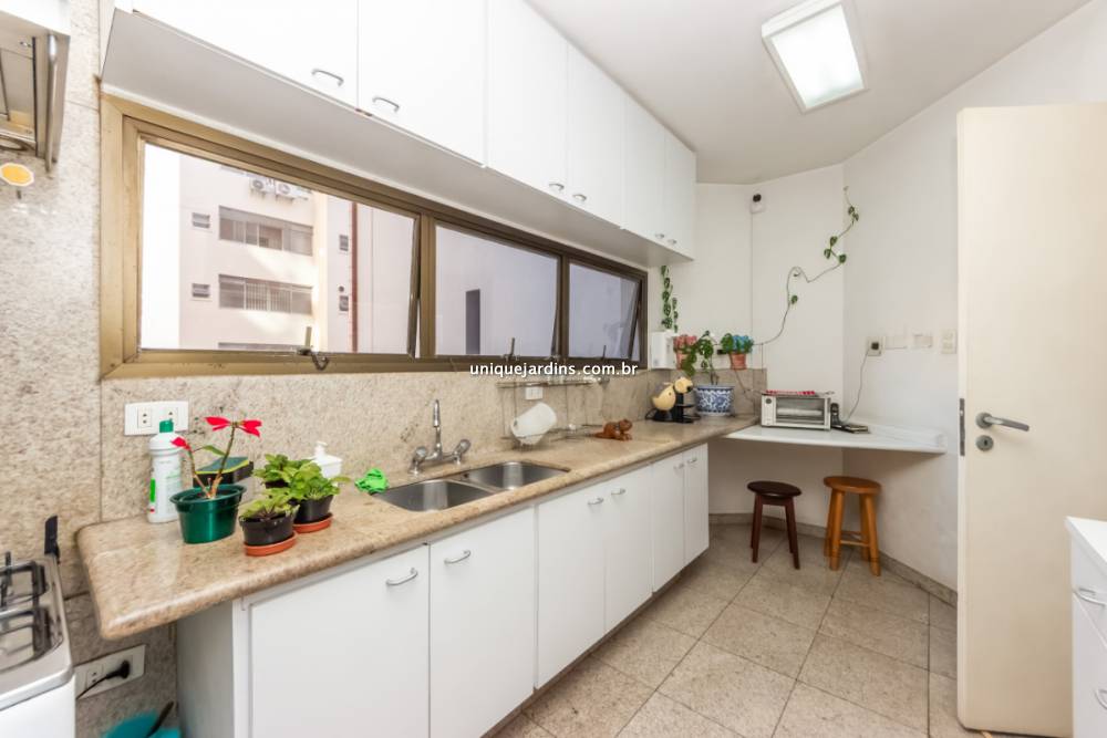 Apartamento à venda na Rua Jesuíno ArrudaItaim Bibi - 999-apartamento-itaim-bibi-sao-paulo-101011-11.jpg