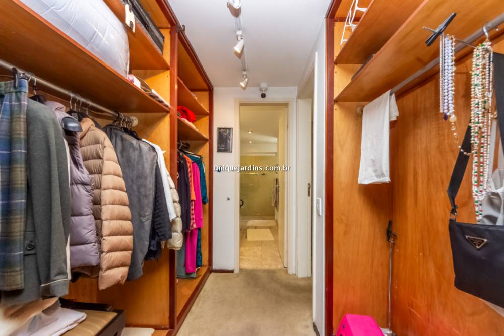 Apartamento à venda na Rua Jesuíno ArrudaItaim Bibi - 999-apartamento-itaim-bibi-sao-paulo-101039-3.jpg