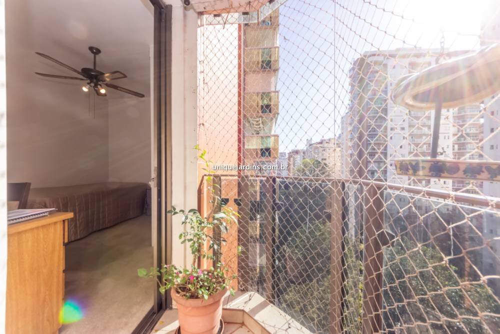 Apartamento à venda na Rua Jesuíno ArrudaItaim Bibi - 999-apartamento-itaim-bibi-sao-paulo-101041-15.jpg