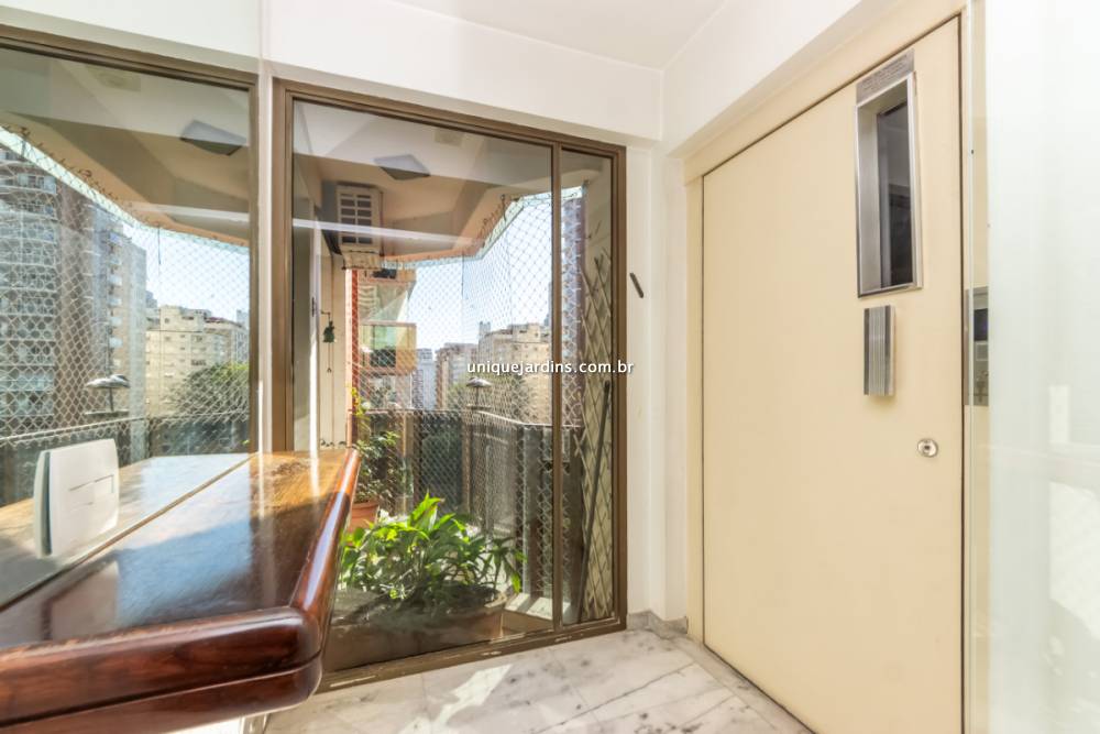 Apartamento à venda na Rua Jesuíno ArrudaItaim Bibi - 999-apartamento-itaim-bibi-sao-paulo-101041-19.jpg