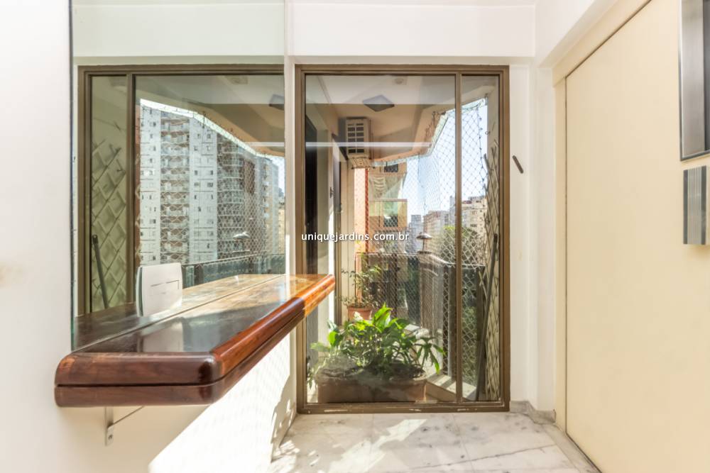 Apartamento à venda na Rua Jesuíno ArrudaItaim Bibi - 999-apartamento-itaim-bibi-sao-paulo-101049-0.jpg