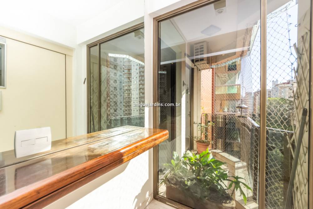 Apartamento à venda na Rua Jesuíno ArrudaItaim Bibi - 999-apartamento-itaim-bibi-sao-paulo-101049-1.jpg