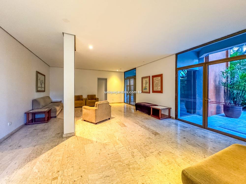 Apartamento à venda na Rua Jesuíno ArrudaItaim Bibi - 999-apartamento-itaim-bibi-sao-paulo-101207-1.jpg