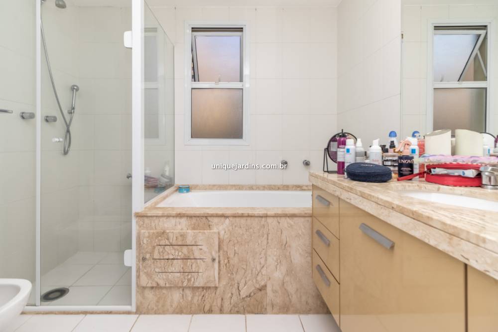 Apartamento à venda na Rua EdsonCampo Belo - 999-apartamento-campo-belo-sao-paulo-110342-14.jpg