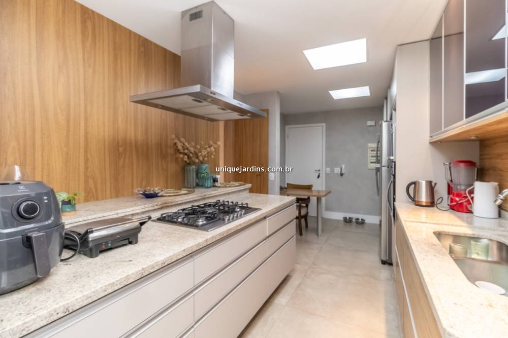 Apartamento à venda na Rua EdsonCampo Belo - apartamento-campo-belo-sao-paulo-110324-19.jpg