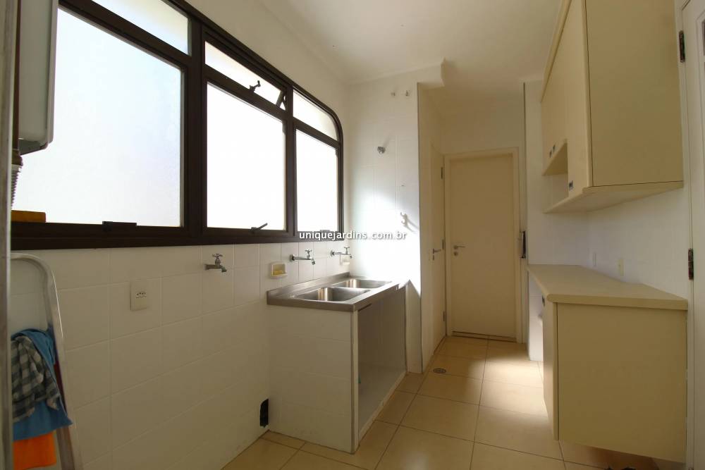 Apartamento para alugar na Avenida Horácio LaferItaim Bibi - 999-apartamento-itaim-bibi-sao-paulo-145719-15.jpg