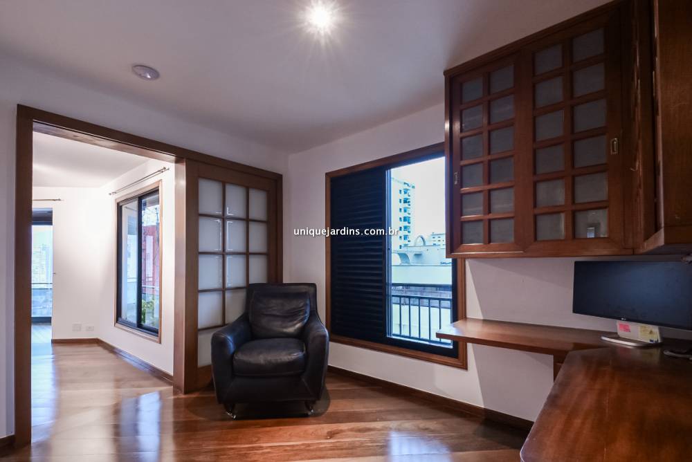 Apartamento à venda na Rua Silva CorreiaVila Nova Conceição - 999-apartamento-vila-nova-conceicao-sao-paulo-113124-7.jpg