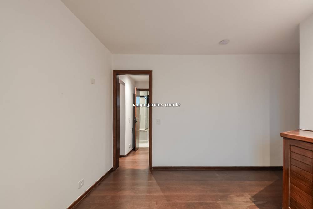 Apartamento à venda na Rua Silva CorreiaVila Nova Conceição - 999-apartamento-vila-nova-conceicao-sao-paulo-113125-11.jpg