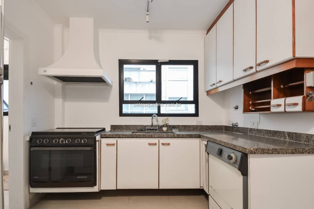 Apartamento à venda na Rua Silva CorreiaVila Nova Conceição - 999-apartamento-vila-nova-conceicao-sao-paulo-113140-1.jpg