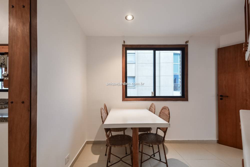 Apartamento à venda na Rua Silva CorreiaVila Nova Conceição - 999-apartamento-vila-nova-conceicao-sao-paulo-113140-2.jpg