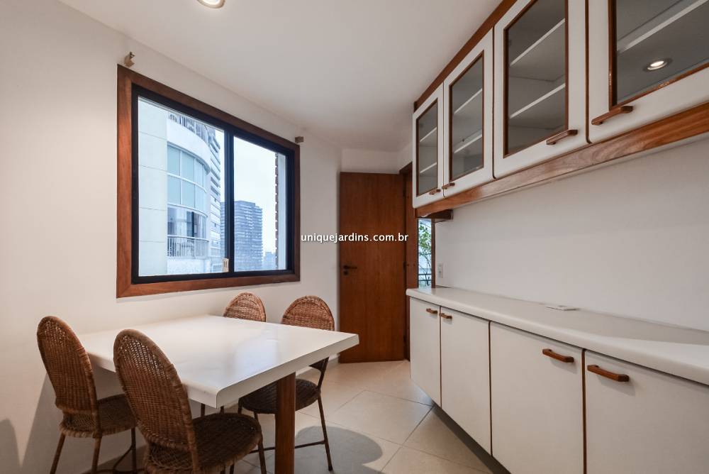 Apartamento à venda na Rua Silva CorreiaVila Nova Conceição - 999-apartamento-vila-nova-conceicao-sao-paulo-113140-3.jpg