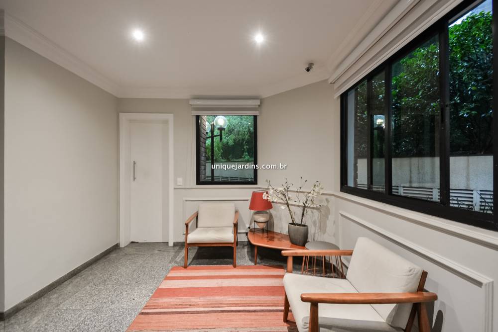 Apartamento à venda na Rua Silva CorreiaVila Nova Conceição - 999-apartamento-vila-nova-conceicao-sao-paulo-113211-0.jpg