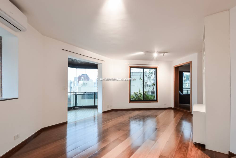 Apartamento à venda na Rua Silva CorreiaVila Nova Conceição - apartamento-vila-nova-conceicao-sao-paulo-112810-0.jpg