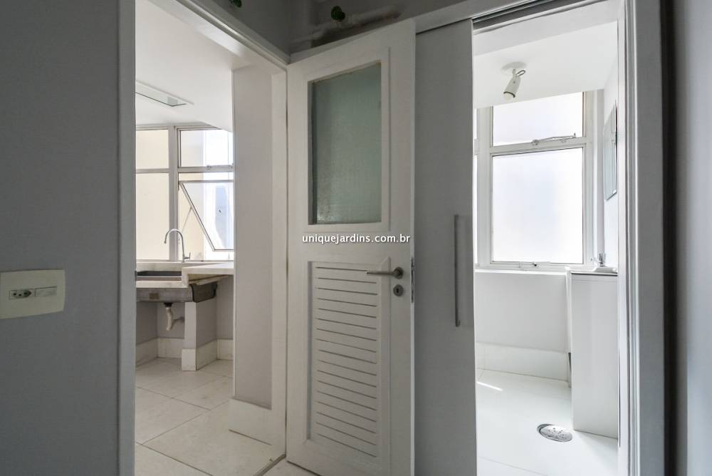 Apartamento à venda na Rua Professor Artur RamosJardim Europa - 999-apartamento-jardim-europa-sao-paulo-140510-4.jpg