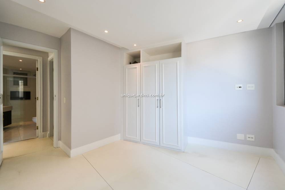 Apartamento à venda na Rua Professor Artur RamosJardim Europa - 999-apartamento-jardim-europa-sao-paulo-140511-13.jpg