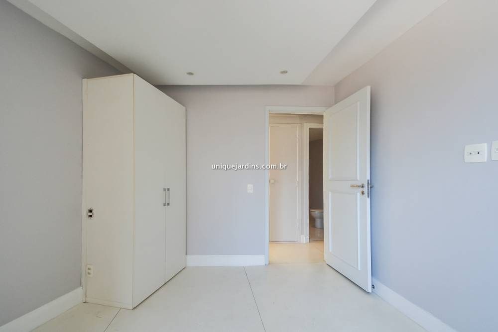 Apartamento à venda na Rua Professor Artur RamosJardim Europa - 999-apartamento-jardim-europa-sao-paulo-140511-8.jpg