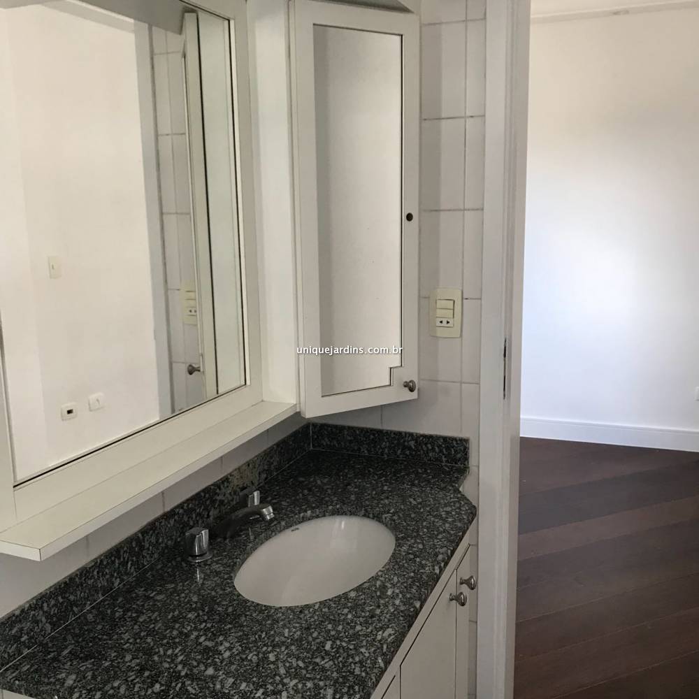 Apartamento para alugar na Alameda dos AnapurusMoema - apartamento-moema-sao-paulo-105516-4.jpg