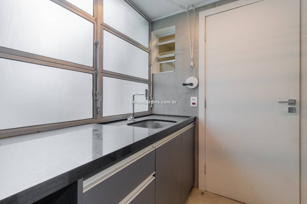Apartamento à venda na Rua BahiaHigienópolis - 999-apartamento-higienopolis-sao-paulo-113855-0.jpg