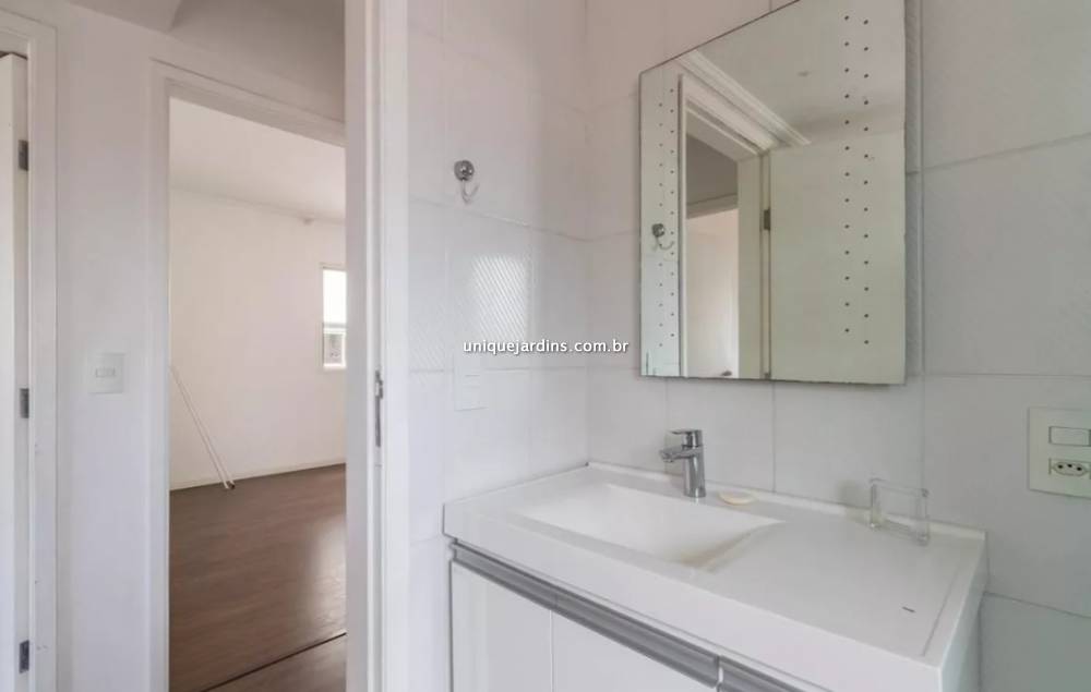 Apartamento à venda na Avenida Doutor Cardoso de MeloVila Olímpia - 999-apartamento-vila-olimpia-sao-paulo-132139-0.jpg