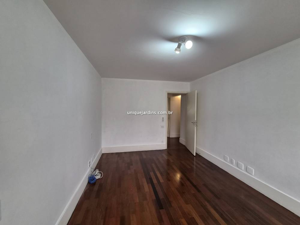 Cobertura Duplex para alugar na Rua Haddock LoboJardim América - 999-cobertura-duplex-jardim-america-sao-paulo-165910-18.jpg