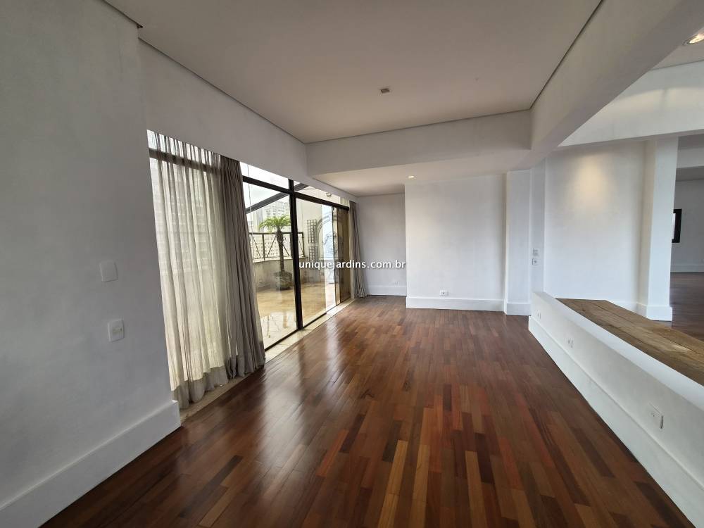 Cobertura Duplex para alugar na Rua Haddock LoboJardim América - 999-cobertura-duplex-jardim-america-sao-paulo-170408-3.jpg